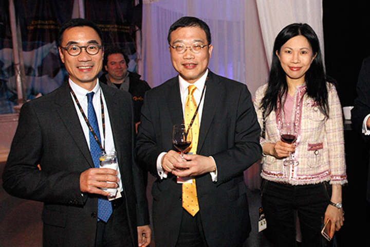 Club Steward Michael T H Lee (1st left) with Exco Member The Hon Cheung Chi-kong and Mrs Cheung