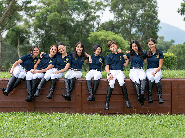 香港賽馬會青少年馬術隊