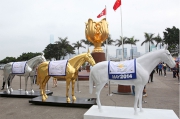 Photo 1a?2a?3<br>To mark the celebration of Hong Kong is hosting the 35th Asian Racing Conference, three life size horse statues are pictured at Hong Kong popular landmark the Golden Bauhinia Square and Hong Kong Convention & Exhibition Centre as background.