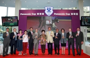 Top executives of the Shun Hing Group and The Hong Kong Jockey Club, as well as the winning connections of Beauty Flame, join together in celebrating the success of Panasonic Cup today.