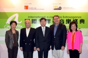 Club Steward the Hon Sir C K Chow (2nd left) joined Secretary for Food and Health Dr Ko Wing-man (centre), HKFYG President Mr Lester Huang (2nd right) and HKFYG Executive Director Dr Rosanna Wong (1st right) to officiate the opening ceremony of the 2015 HKFYG Jockey Club Hong Kong International a cappella Festival. 