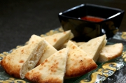 Indian Cheese Naan and Sesame Naan with Curry Sauce  HK$40