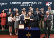 Photo 8, 9, 10: Karen Au Yeung (front row, first from right), Vice President of LONGINES HK, presents LONGINES Master Collection watches to the winning owner representative of Military Attack, winning trainer Caspar Fownes and winning jockey Zac Purton.