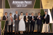 All the officiating guests raise a toast to success at the 2016 Audemars Piguet QEII Cup Selections Announcement.  Anthony Kelly, Executive Director, Racing Business and Operations, HKJC; David von Gunten, CEO, Greater China of Audemars Piguet; Michele Reis, Audemars Piguet QEII Cup Ambassador; Nigel Gray, Head of Handicapping and Race Planning, HKJC (third from right); Johnson Chen, owner of Werther (second from right); David Hui Cheung Wing, syndicate owner of Horse Of Fortune (second from left); Trainer Tony Millard (right).