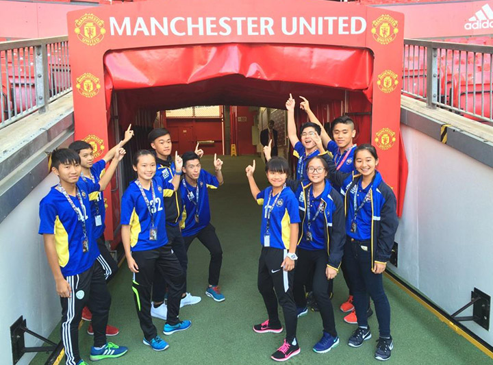 The youngsters put their best foot forward at the players’ tunnel