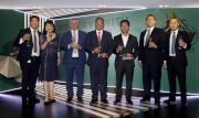 Top executives of the Kwoon Chung Bus Holdings Limited and The Hong Kong Jockey Club, as well as the winning connections of Ten Flames, join together in celebrating the success of Kwoon Chung Bus Race Night.