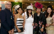 Photo 8, 9<br>
Ladies and gentlemen don their finest attire to attend Sa Sa Ladies�� Purse Day at Sha Tin Racecourse.
