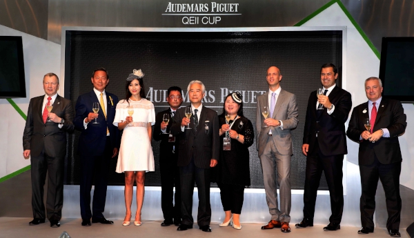 Dr Simon Ip, Chairman of HKJC; Winfried Engelbrecht-Bresges, CEO of HKJC; Anthony Kelly, Executive Director of Racing Business and Operations of HKJC; senior officials from Audemars Piguet, and the owner of Audemars Piguet QEII Cup winner Neorealism, toast for the success of this year’s AP QEII Cup.