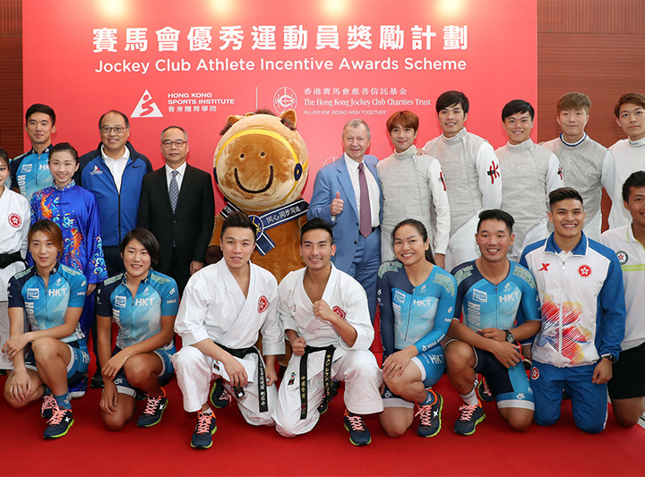Recognising outstanding sports stars at World University Games and National Games