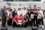 The Cluba?s Executive Director, Charities, Douglas So (back row, 3rd from right), Legislator The Hon Frederick Fung (back row, 5th from left) and ADA chairperson Ida Lam (back row, 4th from right) with ADA Committee members and disabled performers at the opening ceremony of the JC Inclusive Arts Programme Annual Festival 2011.