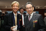 Club Steward Anthony W K Chow (right) and the Hong Kong Academy for Performing Arts Director Prof Kevin Thompson (left).