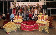 Club Chairman T Brian Stevenson (3rd from the left, back row), Club Deputy Chairman and President of Hong Kong Equestrian Federation Dr Simon S O Ip (5th from the left, back row), Club Steward and Vice-President of HKEF, Mr Michael Lee (3rd from the right, back row), Club CEO Winfried Engelbrecht-Bresges (1st from the right, back row) and young international riders.