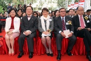 Club Chairman T Brian Stevenson (2nd right), HKSAR Chief Executive Donald Tsang (2nd left), HKRC President Selina Tsang (1st left), Chairperson of The Shaw Foundation Hong Kong Limited Lady Shaw (centre) and HKRC Chairman The Hon Sir TL Yang (1st right).