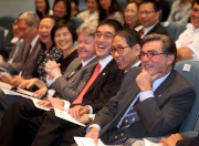 (From right) Club Chairman T Brian Stevenson, HKU Council Chairman Dr Leong Che-hung, the Cluba?s Executive Director, Charities, Douglas So, HKUa?s Dean of Faculty of Social Sciences Professor John Burns and Chief Executive of The HK Council of Social Service Christine Fang.
