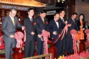 Club Steward Anthony Chow (1st left) joins HKSAR Chief Executive Donald Tsang (centre), Director-General, General Office, the Office of the Commissioner of the Ministry of Foreign Affairs of the Peoplea?s Republic of China in the HKSAR, Ma Zhangling (2nd right), Deputy Director General of the Publicity, Culture and Sports Department of Liaison Office of the Central Peoplea?s Government in the HKSAR Liu Hanqi (2nd left), Secretary for Home Affairs Tsang Tak-sing (3rd right), Palace Museum Director Dr Shan Jixiang (3rd left) and Director of Leisure and Cultural Services Betty Fung (1st right) to officiate at the opening ceremony. 