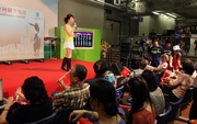 Celebrity host Icy Wong and a team of cheerleaders invite racegoers to take part in quiz games to win attractive prizes.