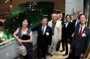 Club Chairman T Brian Stevenson (2nd left) pictured with PolyU Council Chairman Marjorie Yang (1st left), former Council Chairman Victor Lo (4th left), Council Member Alex Lui (3rd left), President Professor Timothy Tong (1st right) and other guests in front of the construction site of JC Innovation Tower.