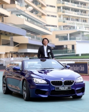 Celebrity guest Ekin Cheng arrives in style on-board the newly launched BMW M6 convertible.