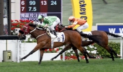 Photo 1, 2<br> Military Attack (No. 1), trained by John Moore and ridden by Zac Purton, wins the Premier Plate (HKG3-1800M) at Sha Tin Racecourse today.
