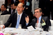 From left: Secretary for Home Affairs Tsang Tak-sing and Club Chairman T. Brian Stevenson.